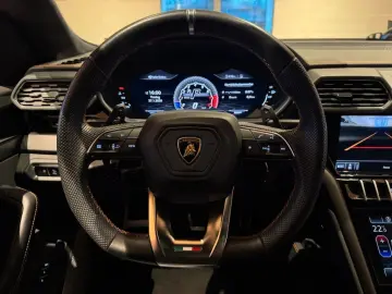 LAMBORGHINI Urus 4.0 V8 Aut.  HUD Pano Ceramic Luft ACC 360