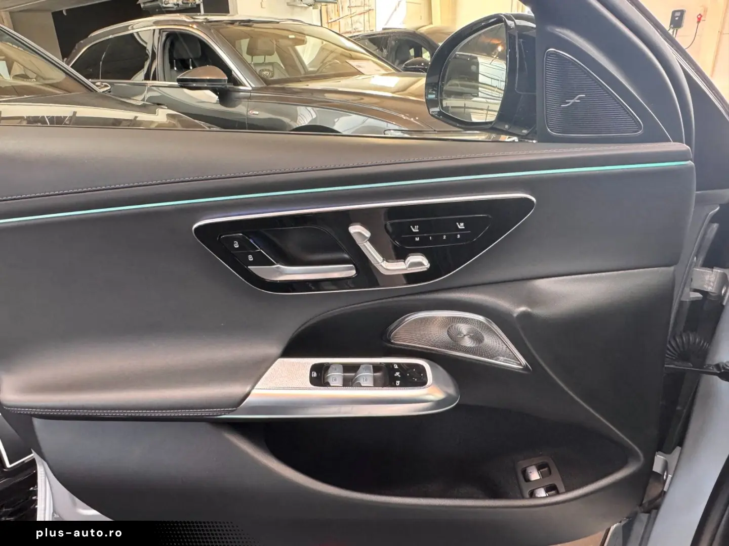 MERCEDES-BENZ E400e 4M AMG Line Premium Plus  Hyper 3D Pano