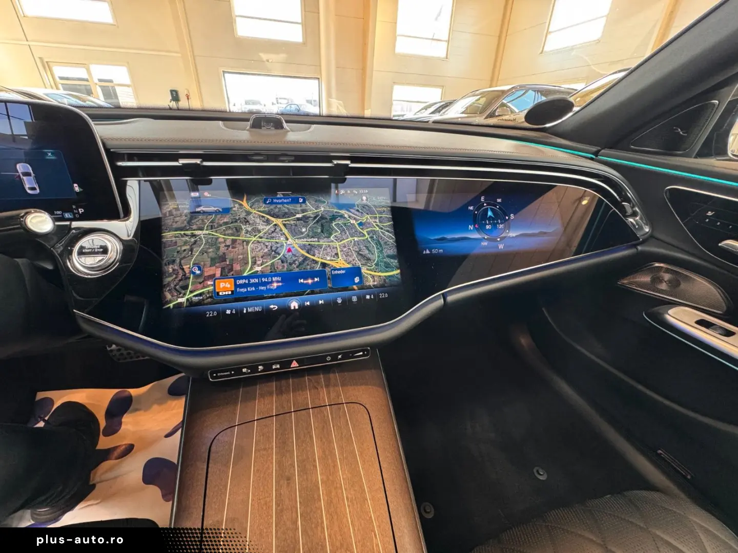 MERCEDES-BENZ E400e 4M AMG Line Premium Plus  Hyper 3D Pano