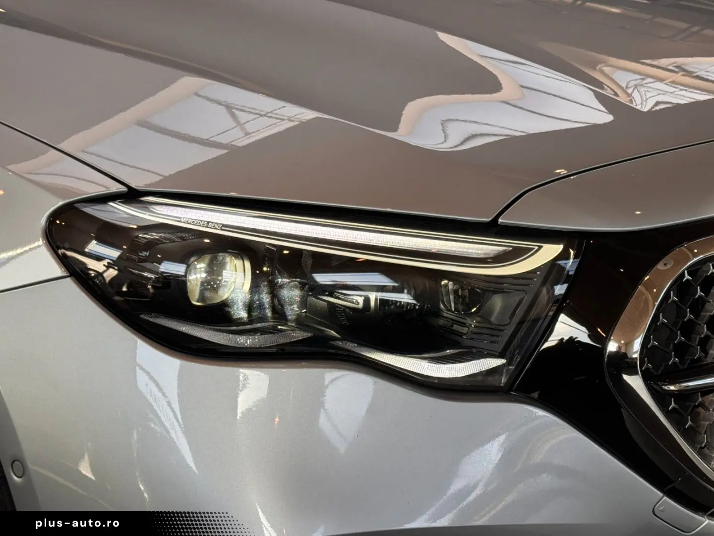 MERCEDES-BENZ E400e 4M AMG Line Premium Plus  Hyper 3D Pano