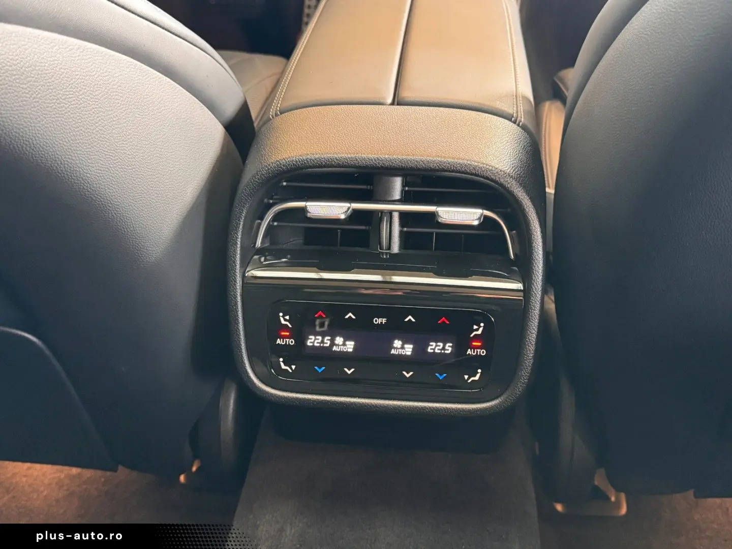 MERCEDES-BENZ E400e 4M AMG Line Premium Plus  Hyper 3D Pano