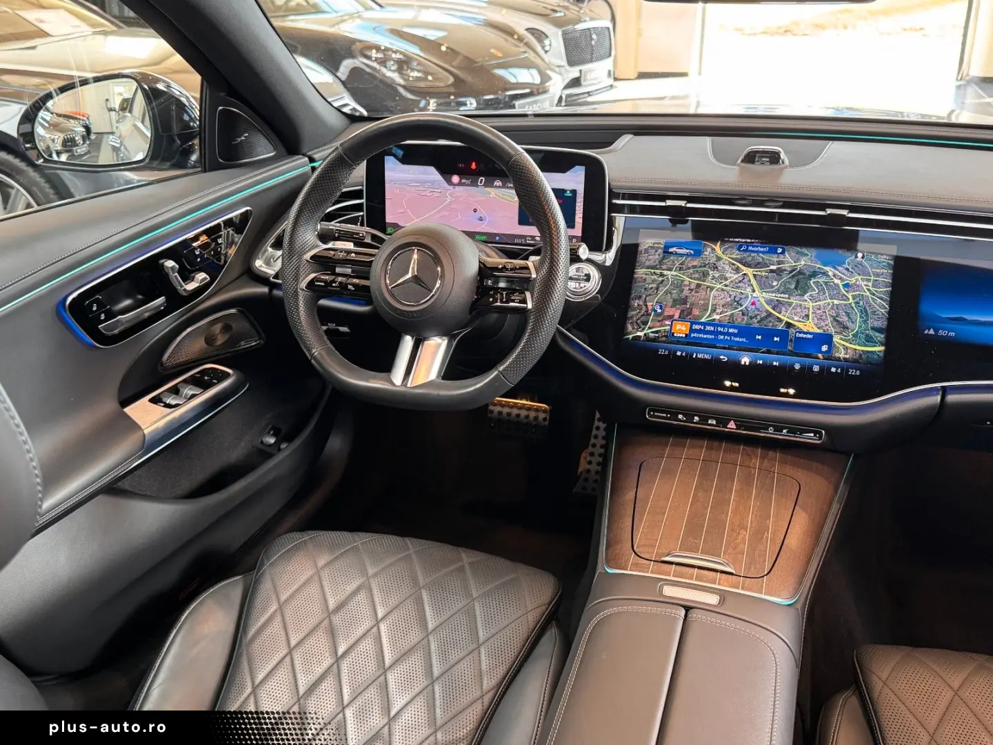 MERCEDES-BENZ E400e 4M AMG Line Premium Plus  Hyper 3D Pano