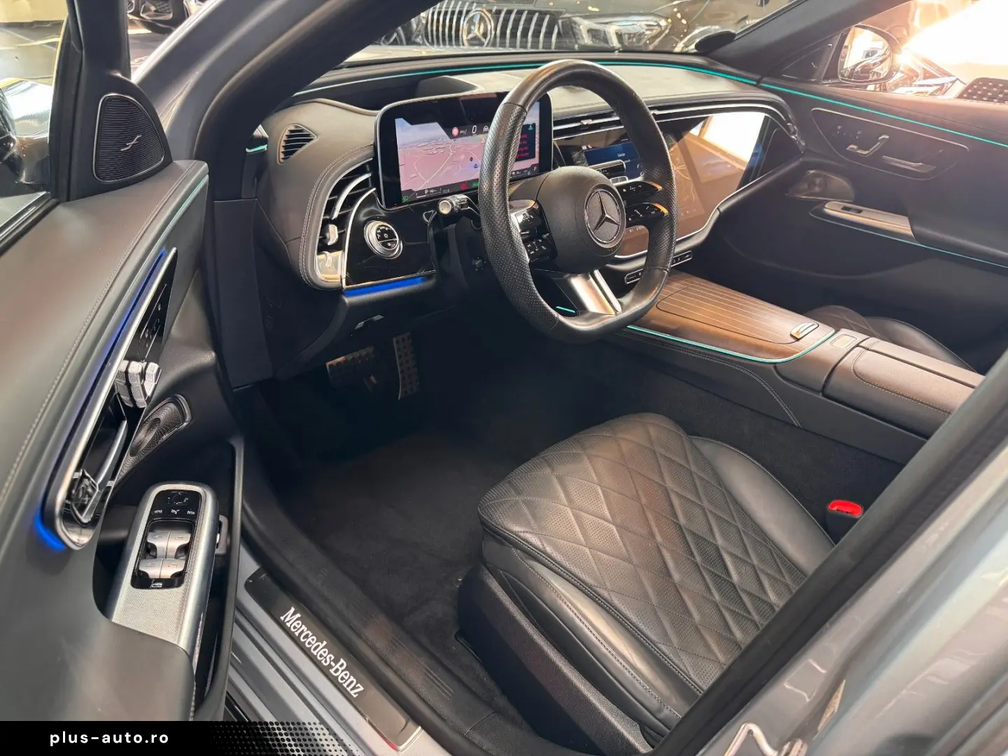 MERCEDES-BENZ E400e 4M AMG Line Premium Plus  Hyper 3D Pano