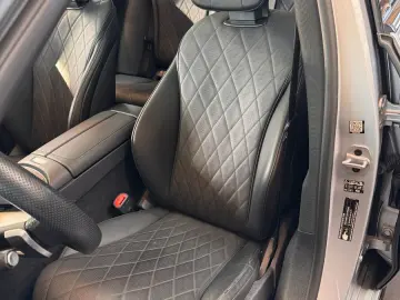 MERCEDES-BENZ E400e 4M AMG Line Premium Plus  Hyper 3D Pano