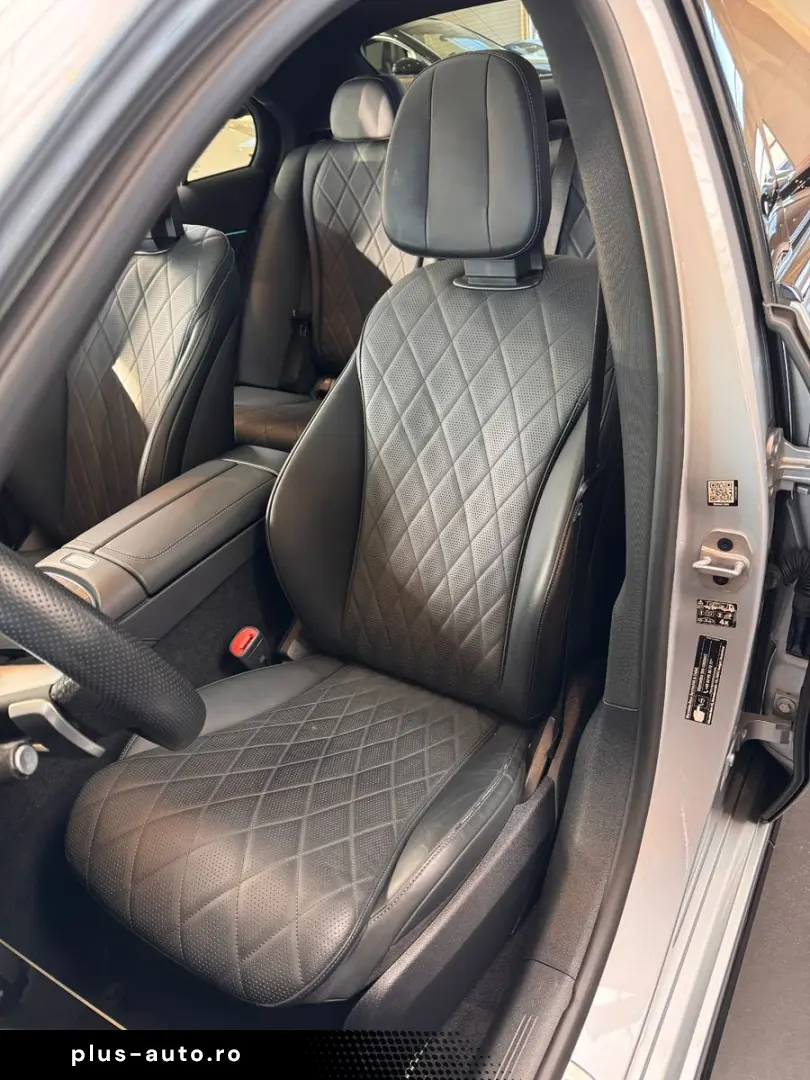 MERCEDES-BENZ E400e 4M AMG Line Premium Plus  Hyper 3D Pano