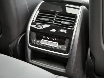 BMW X5 40i M-Sport Pro Bowers Panorama Masaj