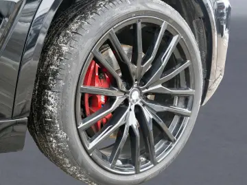 BMW X5 30d M-Sport Pro Bowers Jante22  Masaj