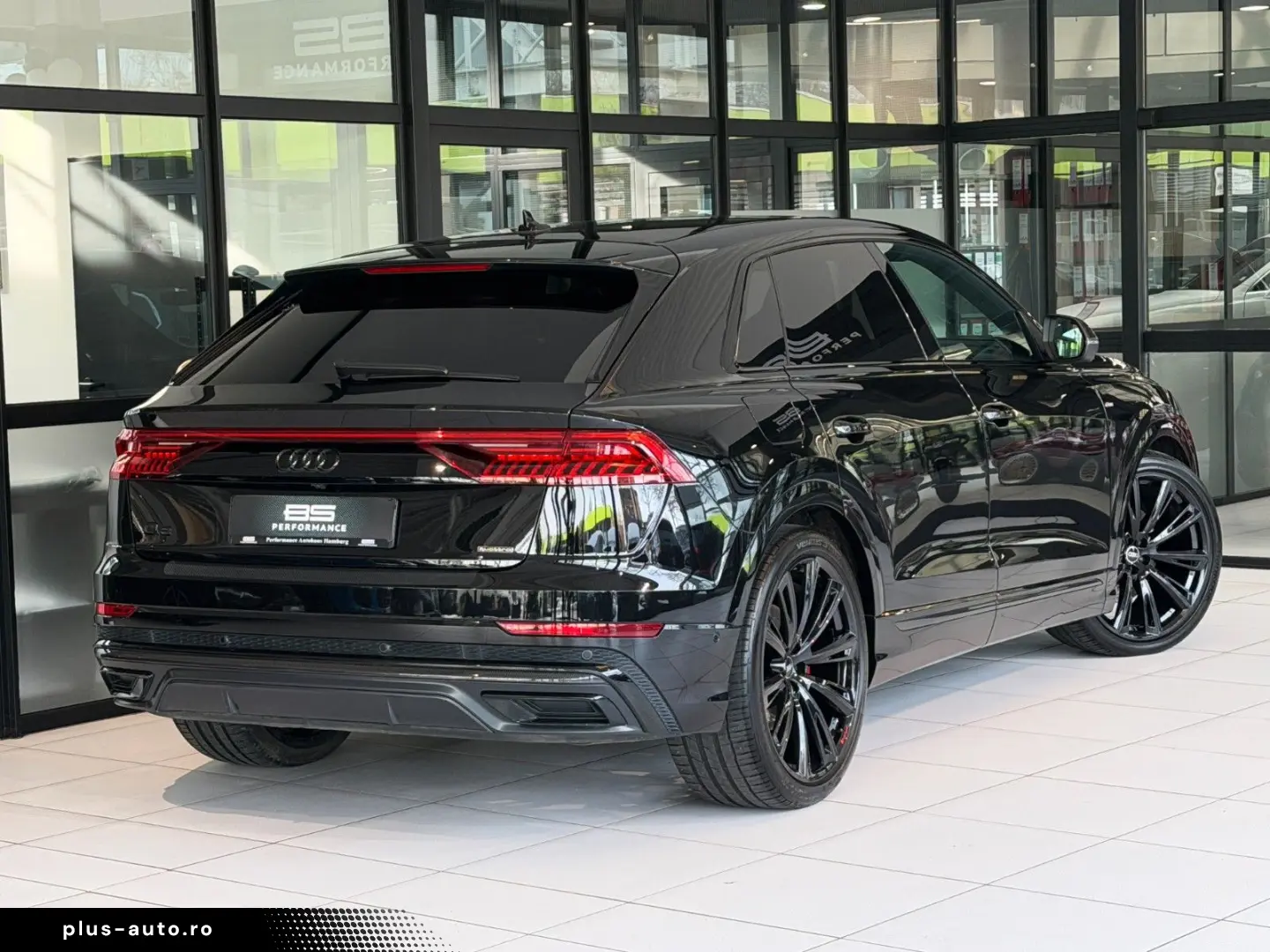 AUDI Q8 50 TDI COMPETITION-PLUS ACC MATRIX CARBON HUD