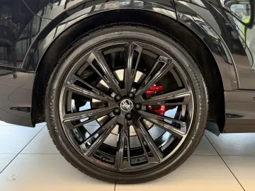 AUDI Q8 50 TDI COMPETITION-PLUS ACC MATRIX CARBON HUD