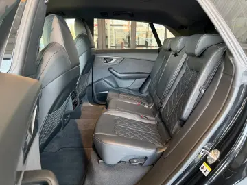 AUDI Q8 50 TDI COMPETITION-PLUS ACC MATRIX CARBON HUD