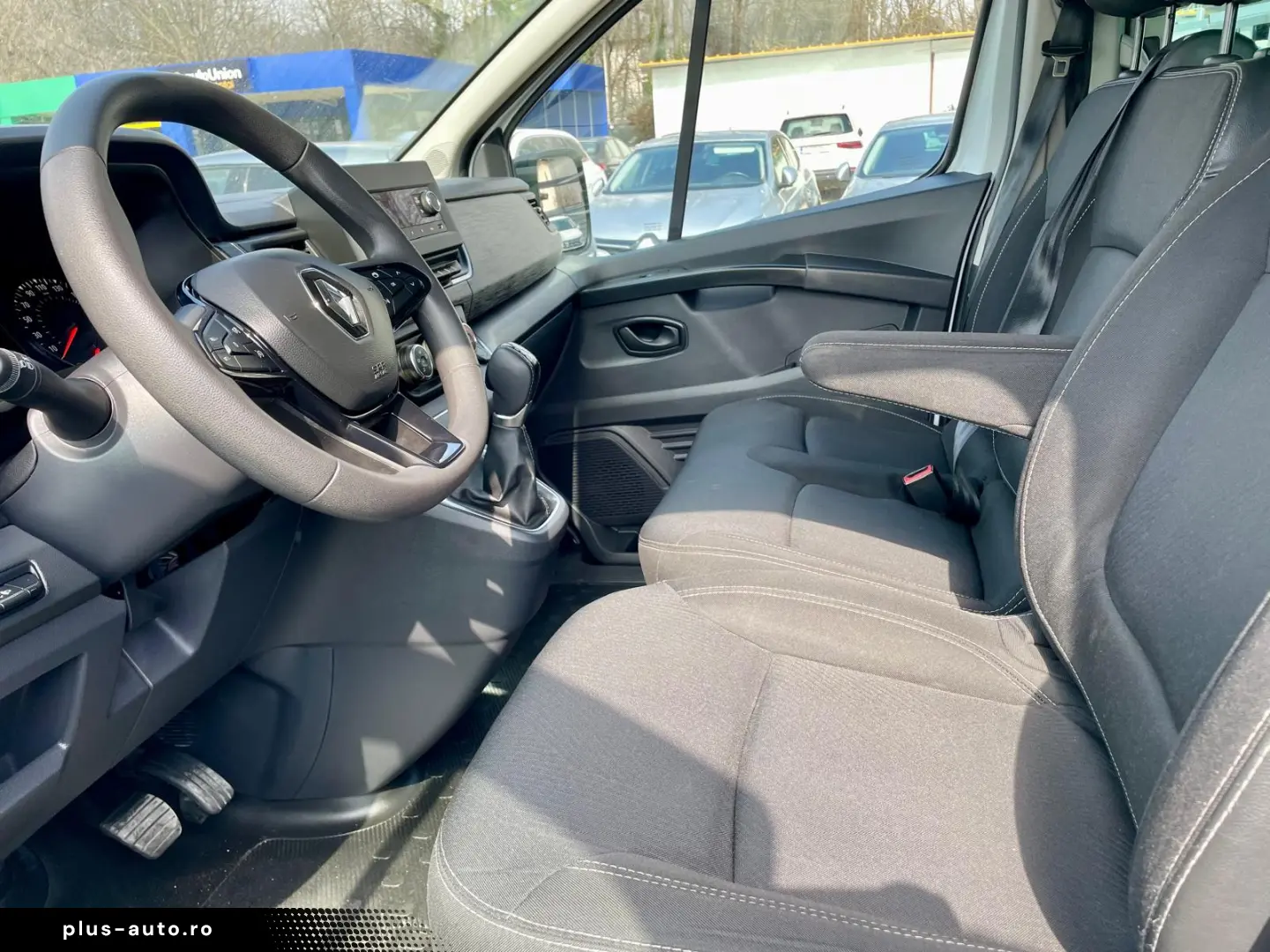 Renault Trafic 2.0 Blue dCi 150 EDC S&S L2 8 1 Zen