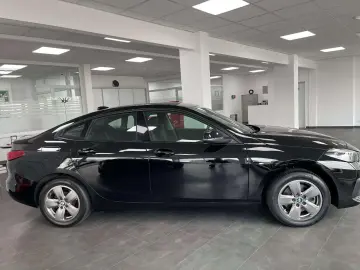 BMW 218 218 i Advantage