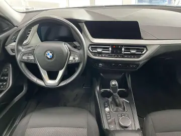 BMW 218 218 i Advantage