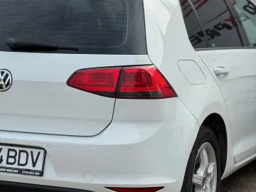 VOLKSWAGEN GOLF 7