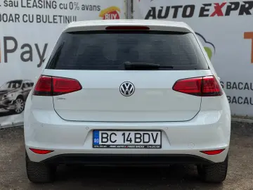 VOLKSWAGEN GOLF 7
