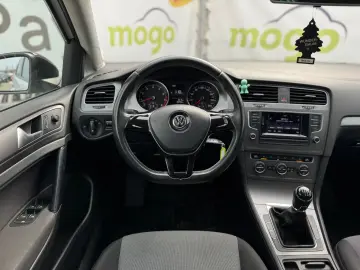 VOLKSWAGEN GOLF 7
