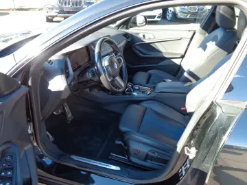 BMW 218i Gran Coupé Aut. M-Sport  Panorama  Navi Pro