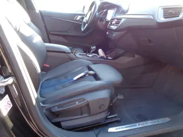 BMW 218i Gran Coupé Aut. M-Sport  Panorama  Navi Pro