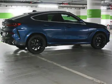 BMW X6 xDrive 30d M Sport Hybrid UNFALLFREI Top!