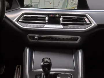 BMW X6 xDrive 30d M Sport Hybrid UNFALLFREI Top!