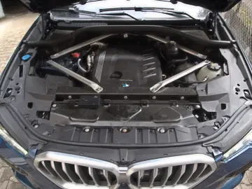 BMW X6 xDrive 30d M Sport Hybrid UNFALLFREI Top!