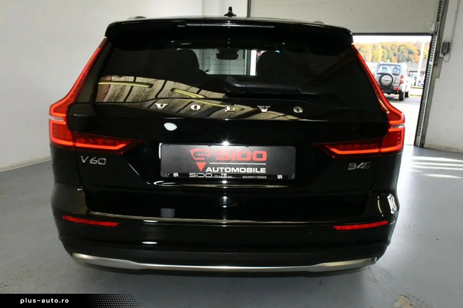 VOLVO V60 Cross Country B4 AWD Ultim ACC PAN HuD MASSG