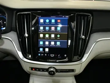 VOLVO V60 Cross Country B4 AWD Ultim ACC PAN HuD MASSG