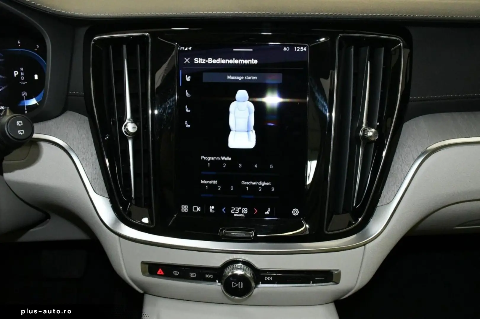 VOLVO V60 Cross Country B4 AWD Ultim ACC PAN HuD MASSG