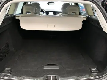 VOLVO V60 Cross Country B4 AWD Ultim ACC PAN HuD MASSG