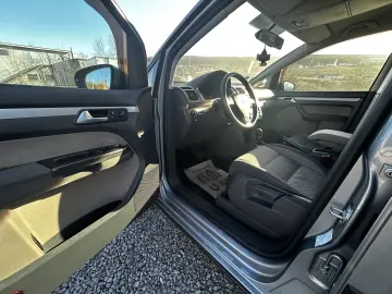 VW Touran Automatic 7 Locuri