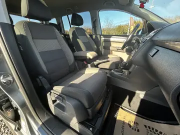 VW Touran Automatic 7 Locuri