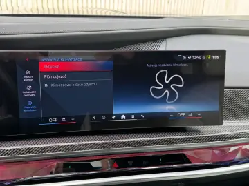 BMW M760 -XD-M-PAK-SKY-B&W