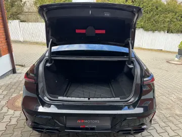 BMW M760 -XD-M-PAK-SKY-B&W