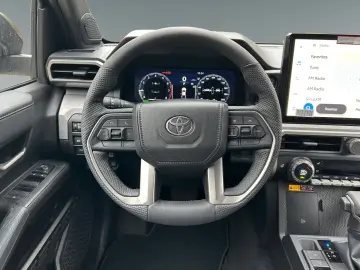 Toyota Tacoma Trailhunter MY25