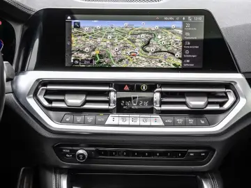 ALPINA B4 3.0 xDrive  glass roof  HUD  H K Laser  camera.