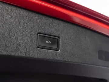 VW T-Roc 1.5 TSI DSG Sport ACC LED NAVI R.KAMERA E.