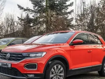 VW T-Roc 1.5 TSI DSG Sport ACC LED NAVI R.KAMERA E.