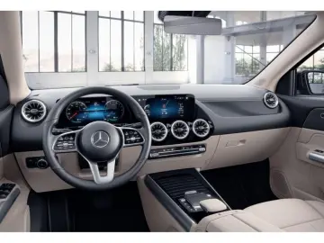 MERCEDES-BENZ GLA 250 e Progressive