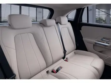 MERCEDES-BENZ GLA 250 e Progressive