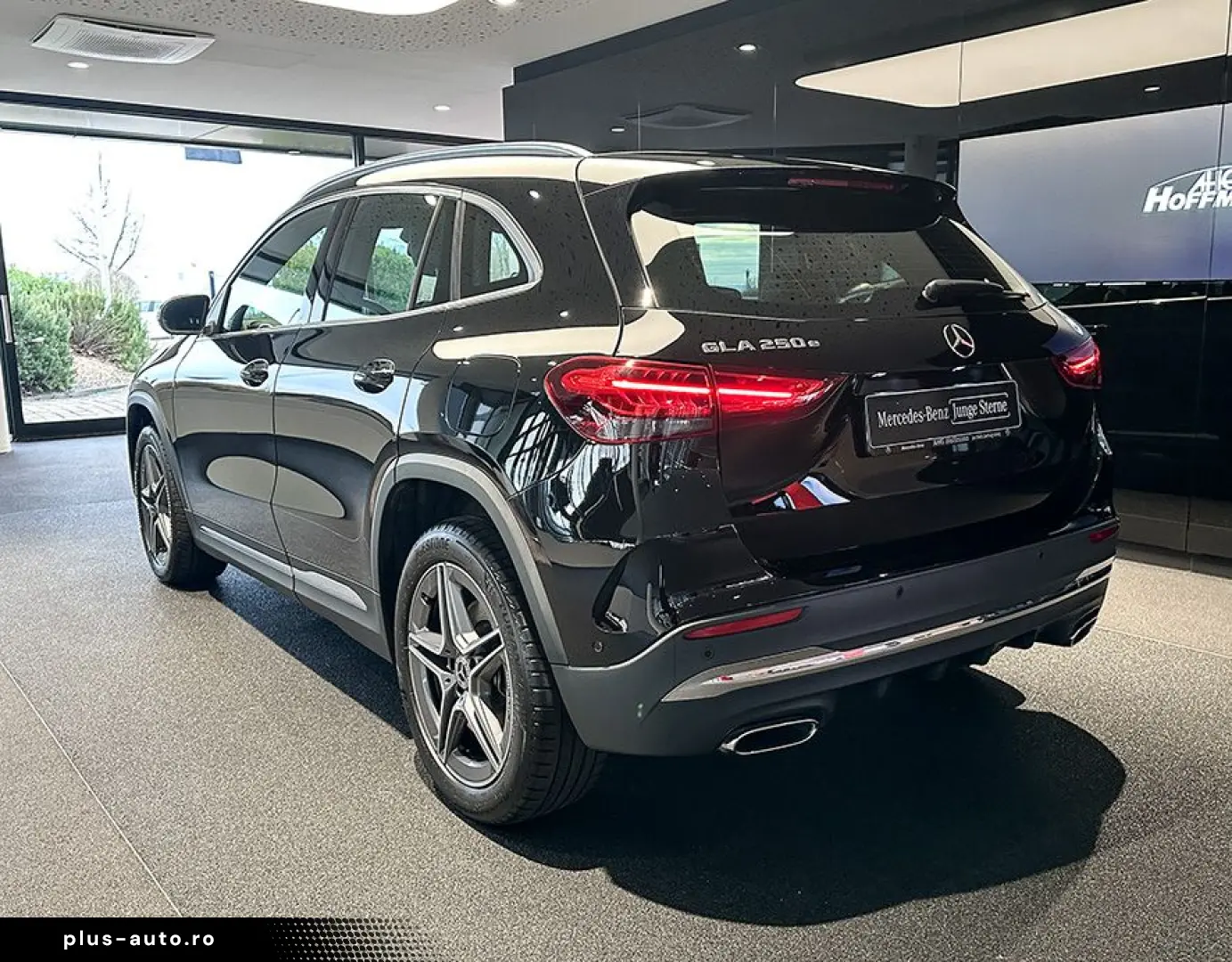 MERCEDES-BENZ GLA 250 e AMGLi HALOGEN NAVI MBUX CHARGING