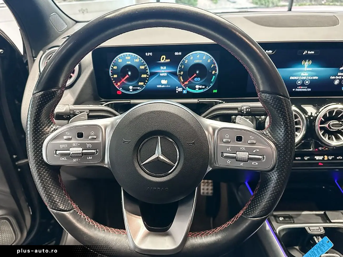 MERCEDES-BENZ GLA 250 e AMGLi HALOGEN NAVI MBUX CHARGING