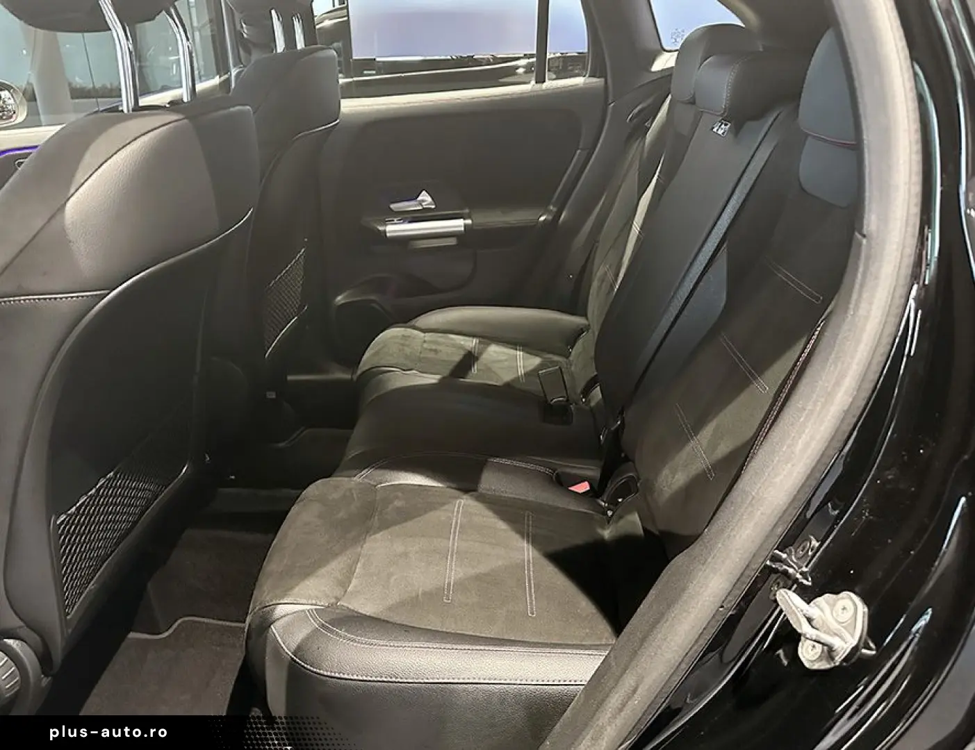 MERCEDES-BENZ GLA 250 e AMGLi HALOGEN NAVI MBUX CHARGING