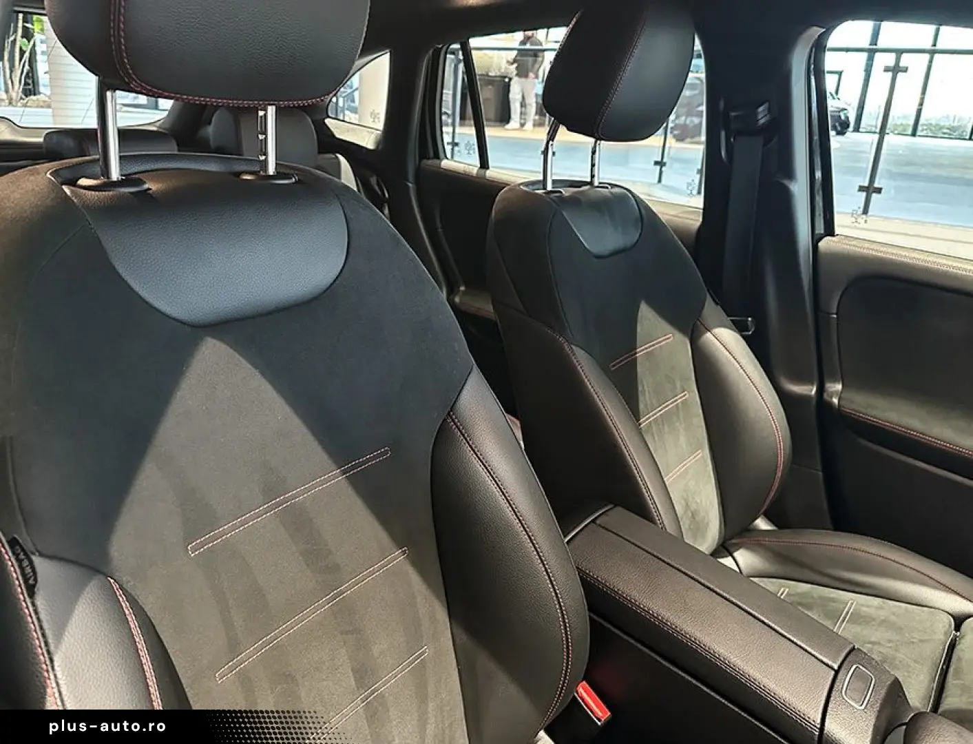 MERCEDES-BENZ GLA 250 e AMGLi HALOGEN NAVI MBUX CHARGING