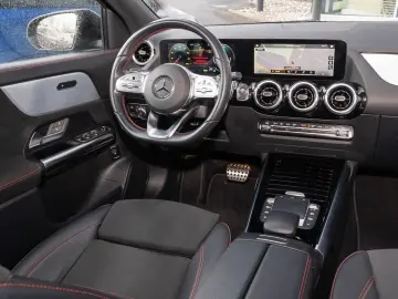 MERCEDES-BENZ GLA 250 e AUT LM SportS. SpurH Teilled.