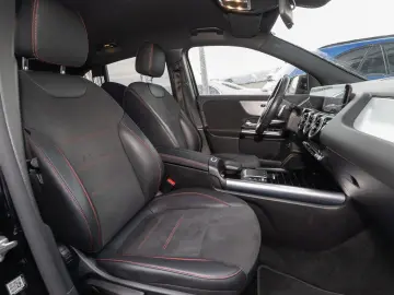 MERCEDES-BENZ GLA 250 e AUT LM SportS. SpurH Teilled.