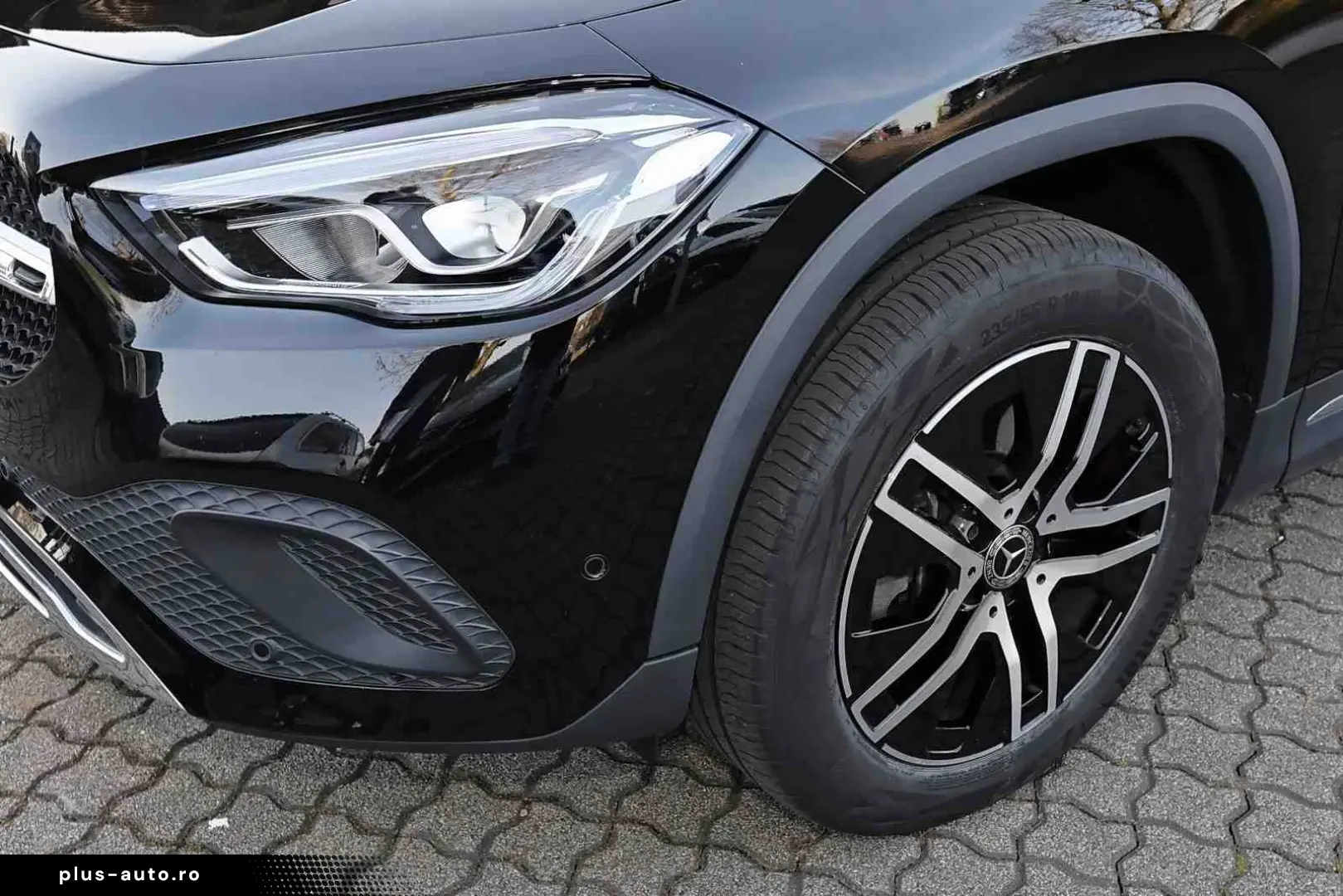 MERCEDES-BENZ GLA 250 e