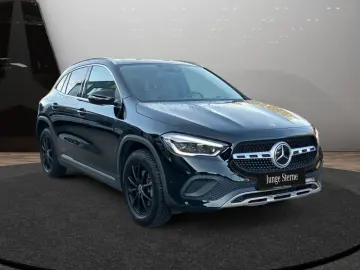 MERCEDES-BENZ GLA 250 e