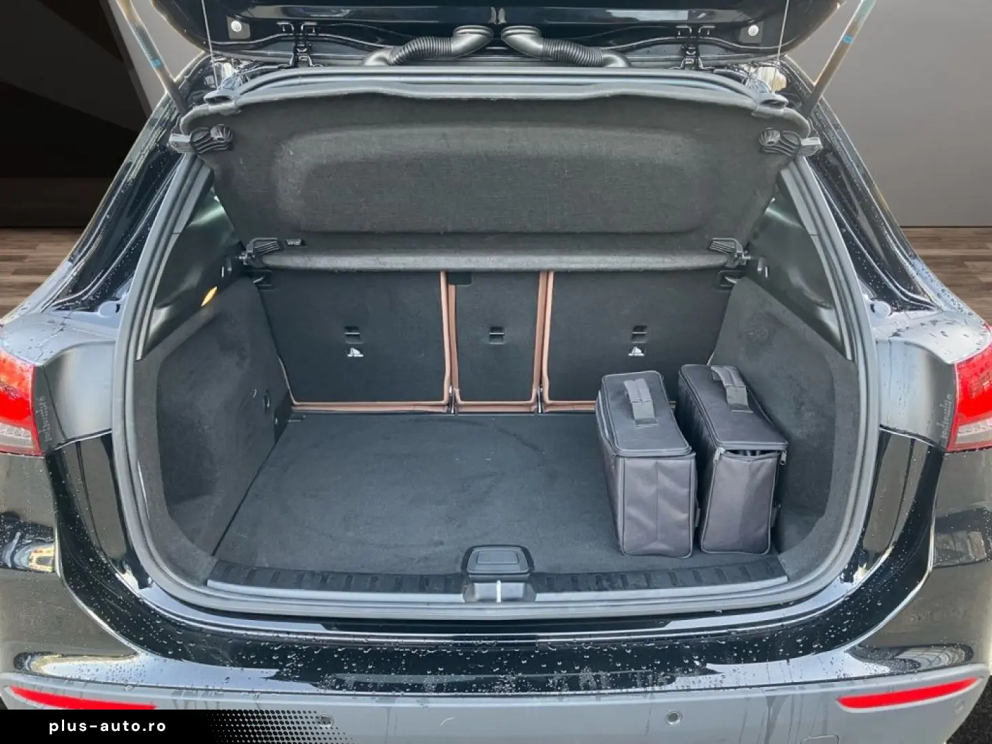 MERCEDES-BENZ GLA 250 e