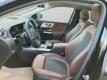 MERCEDES-BENZ GLA 250 e