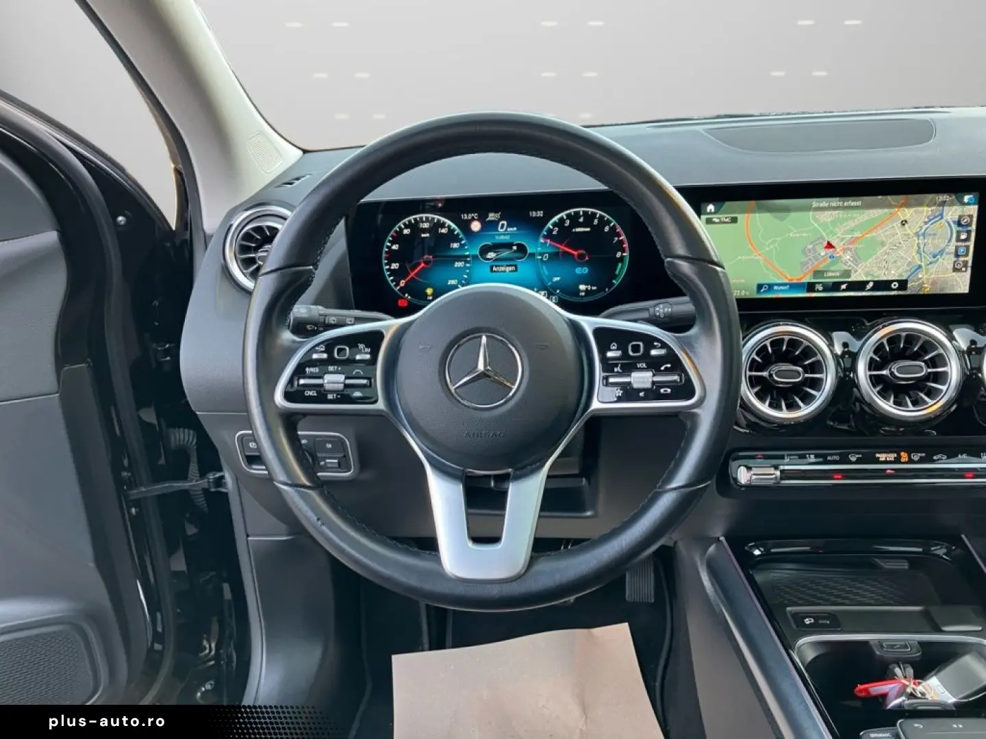 MERCEDES-BENZ GLA 250 e